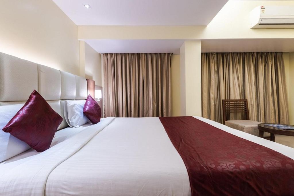Hotel Aishwarya Residency Navi Mumbai Ngoại thất bức ảnh